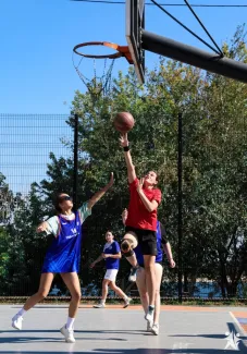 В ВГСПУ прошёл турнир по баскетболу 3x3 для первокурсников