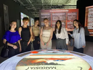 Первокурсники-филологи посетили исторический парк «Россия — моя история»