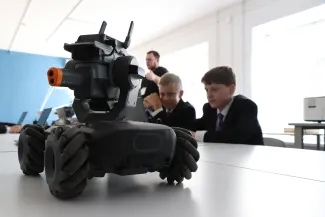 Школьники гимназии 3
