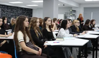 ВГСПУ зовёт за страницы учебников: Школа юного русиста начала новый учебный год