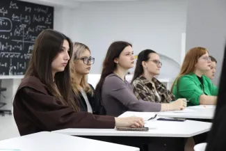 ВГСПУ зовёт за страницы учебников: Школа юного русиста начала новый учебный год