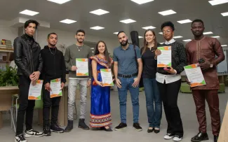 «Я + Россия = дружба»: в ВГСПУ прошел международный творческий челлендж