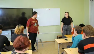 Дискуссия на тему «Родители и дети» состоялась в Институте русского языка и литературы 