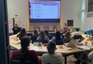 Учитель-это звучит гордо: в Институте иностранных языков состоялось открытие сезона внеаудиторных мероприятий на французском языке