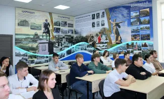 «Навеки в памяти героев имена»: День Героев Отечества отметили в военно-патриотическом центре «Сталинград» ВГСПУ