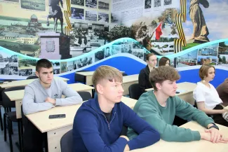 «Навеки в памяти героев имена»: День Героев Отечества отметили в военно-патриотическом центре «Сталинград» ВГСПУ