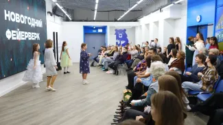 Студенты и преподаватели Института социальной и коррекционной педагогики  зажгли «Новогодний фейерверк»