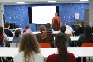 В ВГСПУ учат не только студентов: очередное занятие Школы юного русиста