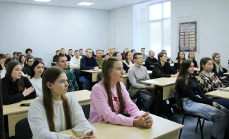 Выпускники ИЕНО, ФК и БЖ ориентируются на педагогическую карьеру  ориентируются на педагогическую карьеру