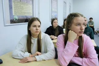 Выпускники ИЕНО, ФК и БЖ ориентируются на педагогическую карьеру  ориентируются на педагогическую карьеру