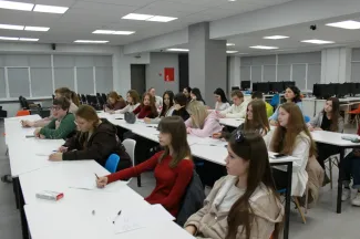 Трудные случаи лингвистических разборов: очередное занятие в Школе юного русиста