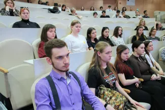 В ВГСПУ спикер общества «Знание» рассказал  студентам о связи кибермошенничества с экстремизмом