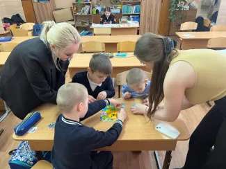 На заключительной конференции подвели итоги практики студентов по тьюторскому сопровождению детей с нарушением слуха 	