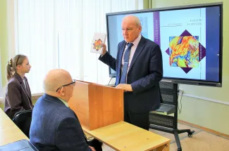 презентация книги Аркадия Гольденберга прошла в иституте русского языка и словесности