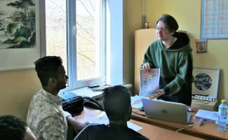 Не просто принт, а история: студенты-дизайнеры  ВГСПУ и иностранные  студенты вместе искали новый взгляд на моду