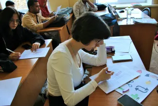 Не просто принт, а история: студенты-дизайнеры  ВГСПУ и иностранные  студенты вместе искали новый взгляд на моду