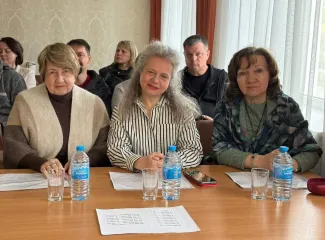 Профессор ВГСПУ оценивает  мастерство юных пианистов: в Волгограде прошел конкурс «От классики до современности»