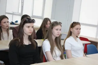 Студенты ВГСПУ стали участниками просветительской лекции ко Дню Победы в рамках проекта Знание. Лекторий