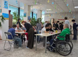 Студенты ВГСПУ подарили тепло «Теплому дому»: будущие психологи отметили Международный день поддержки людей с ДЦП