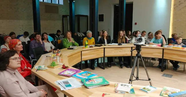 Завершился 14-й сезон встреч в Родительском университете ВГСПУ: «Искусство и дети. Художественно-эстетическое воспитание в семье» 