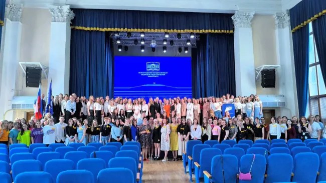 Выпускники института социальной и коррекционной педагогики передали эстафету первокурсникам