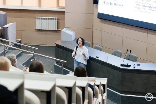Кураторы академических групп первого курса  проходят обучение в рамках программы повышения квалификации