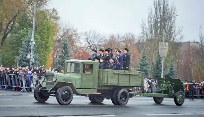 Студент-историк - участник XV юбилейного Парада Памяти в Самаре