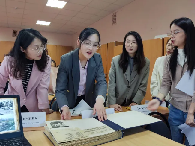 В  Волгоградском государственном социально-педагогическом университете стартовала программа для руководителей образования Китая