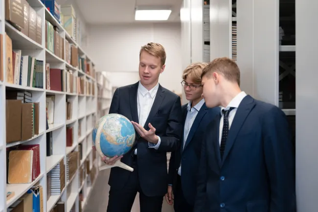 Минпросвещения России: Владимир Путин поручил организовать новую олимпиаду и подготовить единые учебники по географии