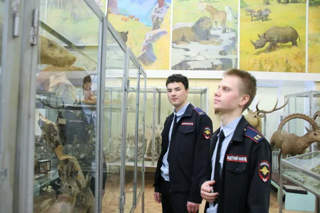 «Первые в профессии»: в ВГСПУ на экскурсии побывали учащиеся школ Волгограда