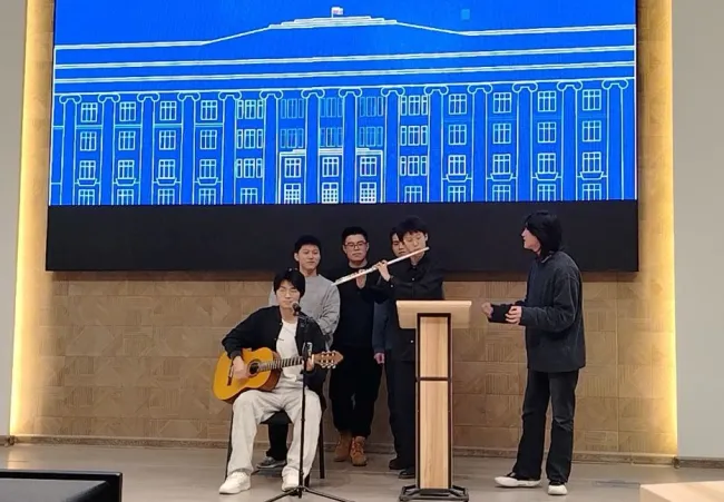 «Новогодний калейдоскоп»: праздник для слушателей подготовительного отделения от Управления международного сотрудничества