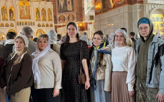 Литургия в храме