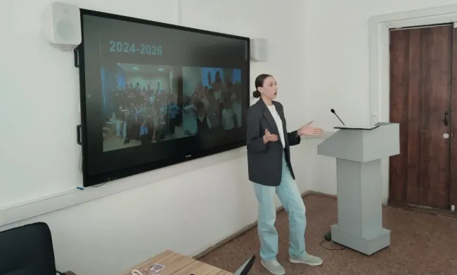 «Час карьеры»: будущие сурдопедагоги встретились с учителем-дефектологом