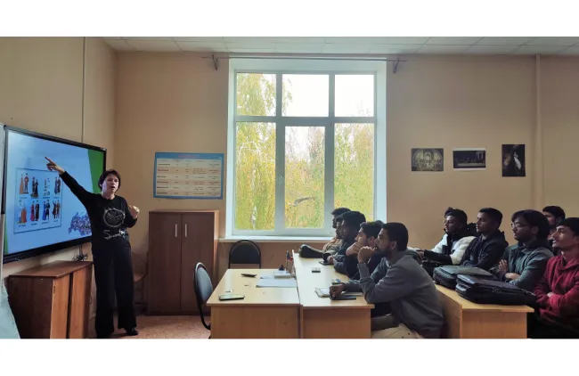 От СИМ-карт до этикета: в ВГСПУ прошла встреча по адаптации иностранных студентов